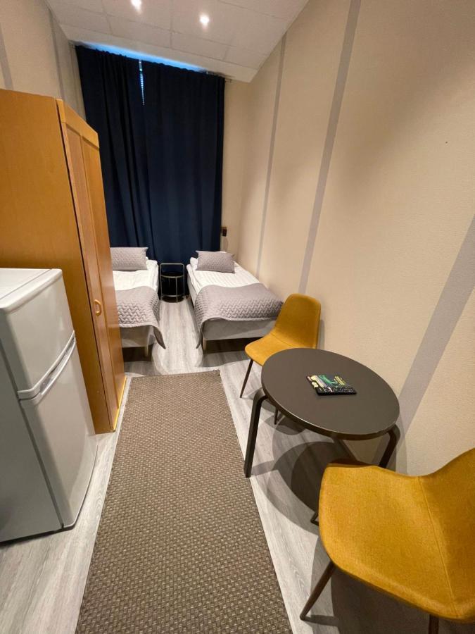 Kuukkeli Ivalo Airport Inn Esterno foto