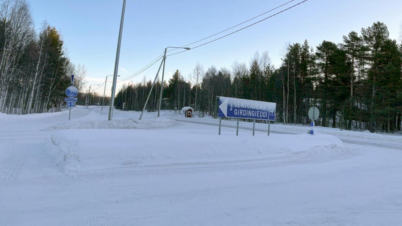 Kuukkeli Ivalo Airport Inn Esterno foto