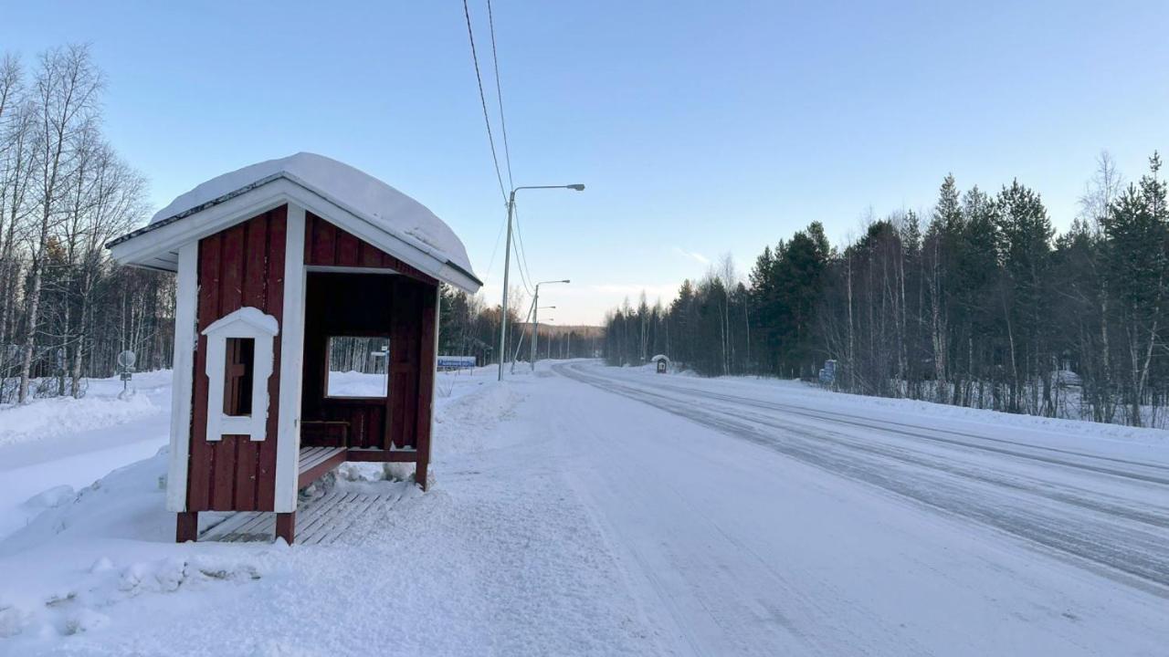 Kuukkeli Ivalo Airport Inn Esterno foto