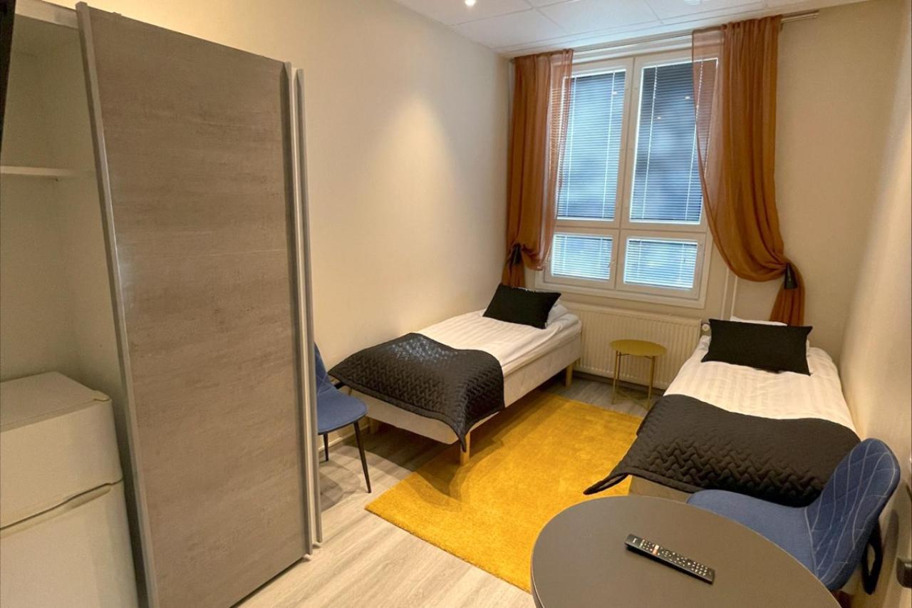 Kuukkeli Ivalo Airport Inn Esterno foto